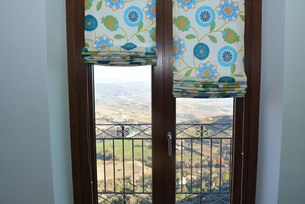 Una Casa Al Belvedere Ена Стая снимка